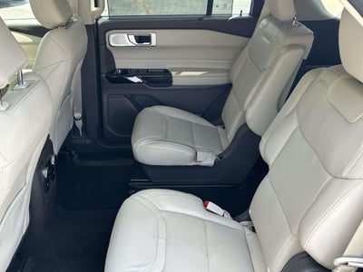 2022 Ford Explorer Platinum
