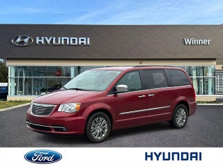 2015 Chrysler Town &amp; Country Touring-L