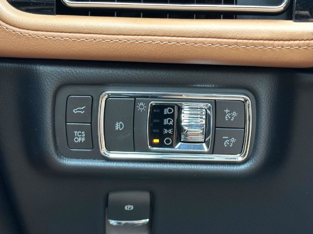 2022 Lincoln Nautilus Black Label