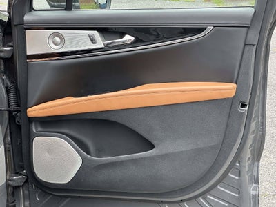 2022 Lincoln Nautilus Black Label