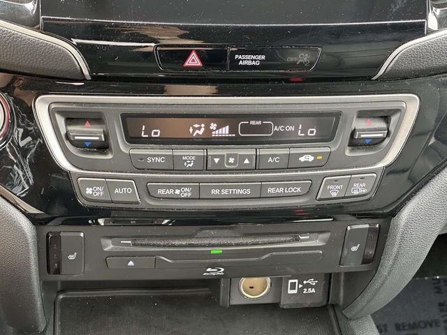 2022 Honda Pilot Touring 7 Passenger