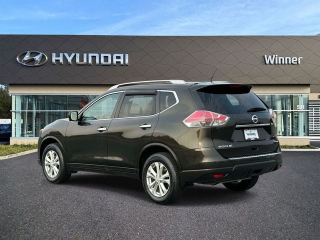 Used 2015 Nissan Rogue SV with VIN 5N1AT2MV9FC815703 for sale in Dover, DE