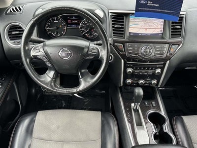 2019 Nissan Pathfinder SV