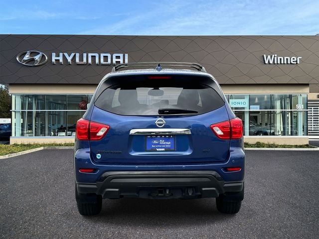 2019 Nissan Pathfinder SV