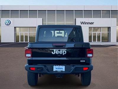 2022 Jeep Gladiator Overland
