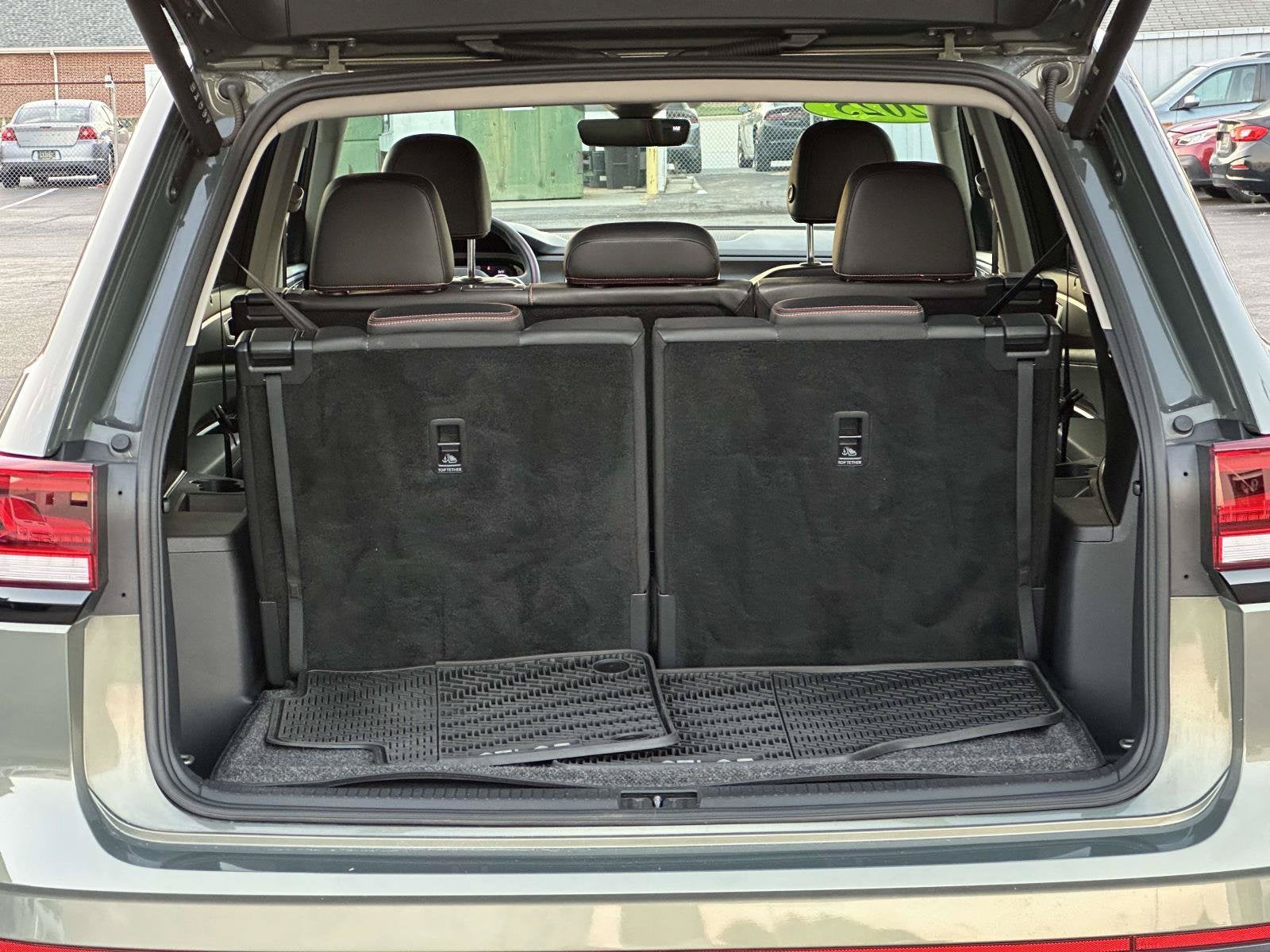 2025 Volkswagen Atlas 2.0T Peak Edition