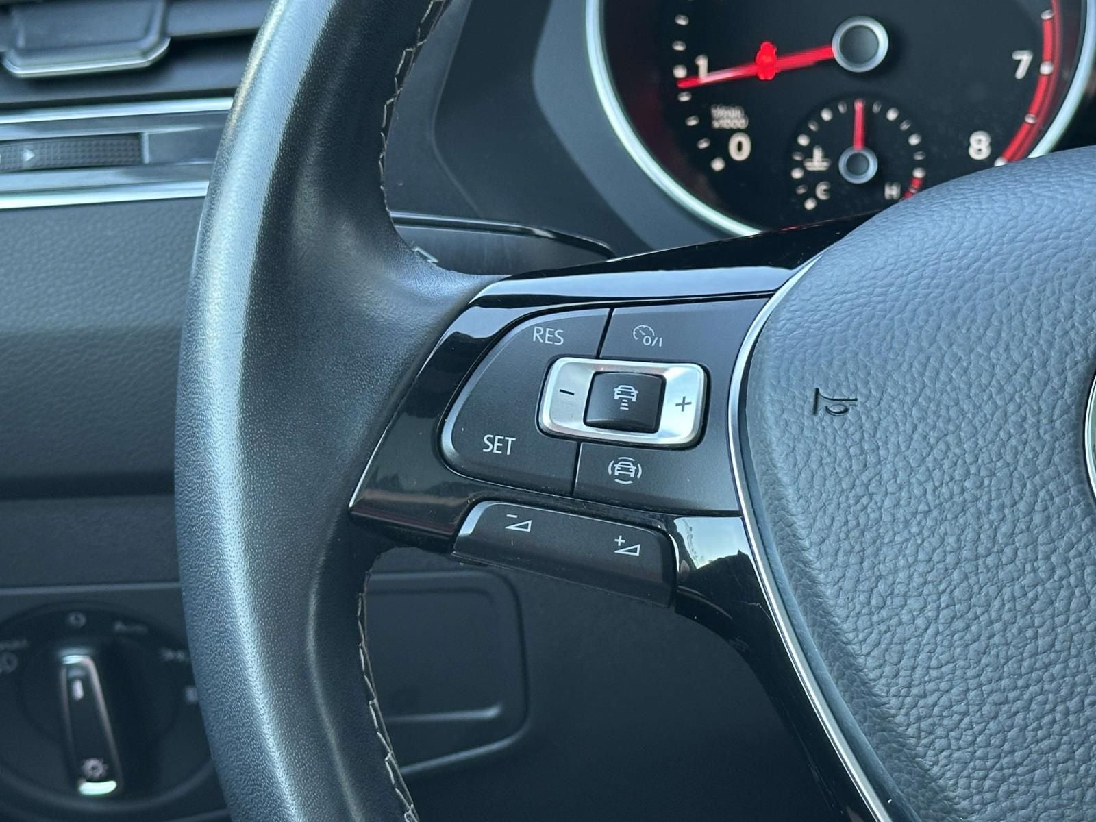 2021 Volkswagen Tiguan Base