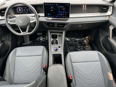2025 Volkswagen Tiguan 2.0T SE