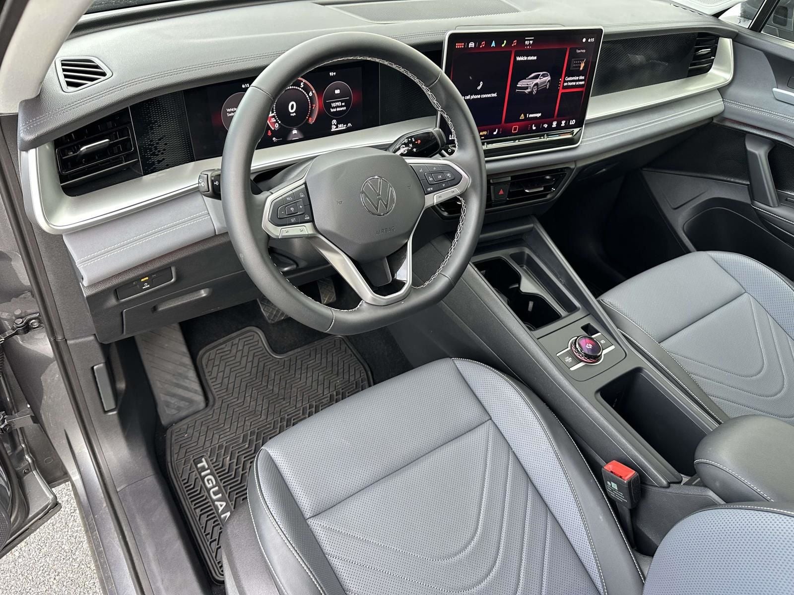 2025 Volkswagen Tiguan 2.0T SE