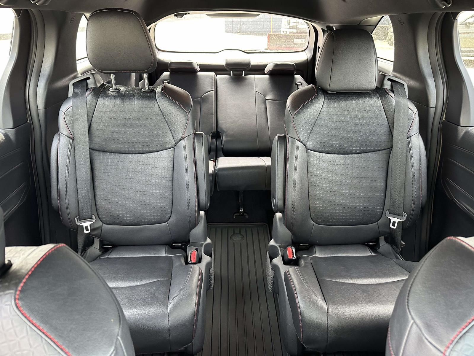 2025 Toyota Sienna XSE 7 Passenger