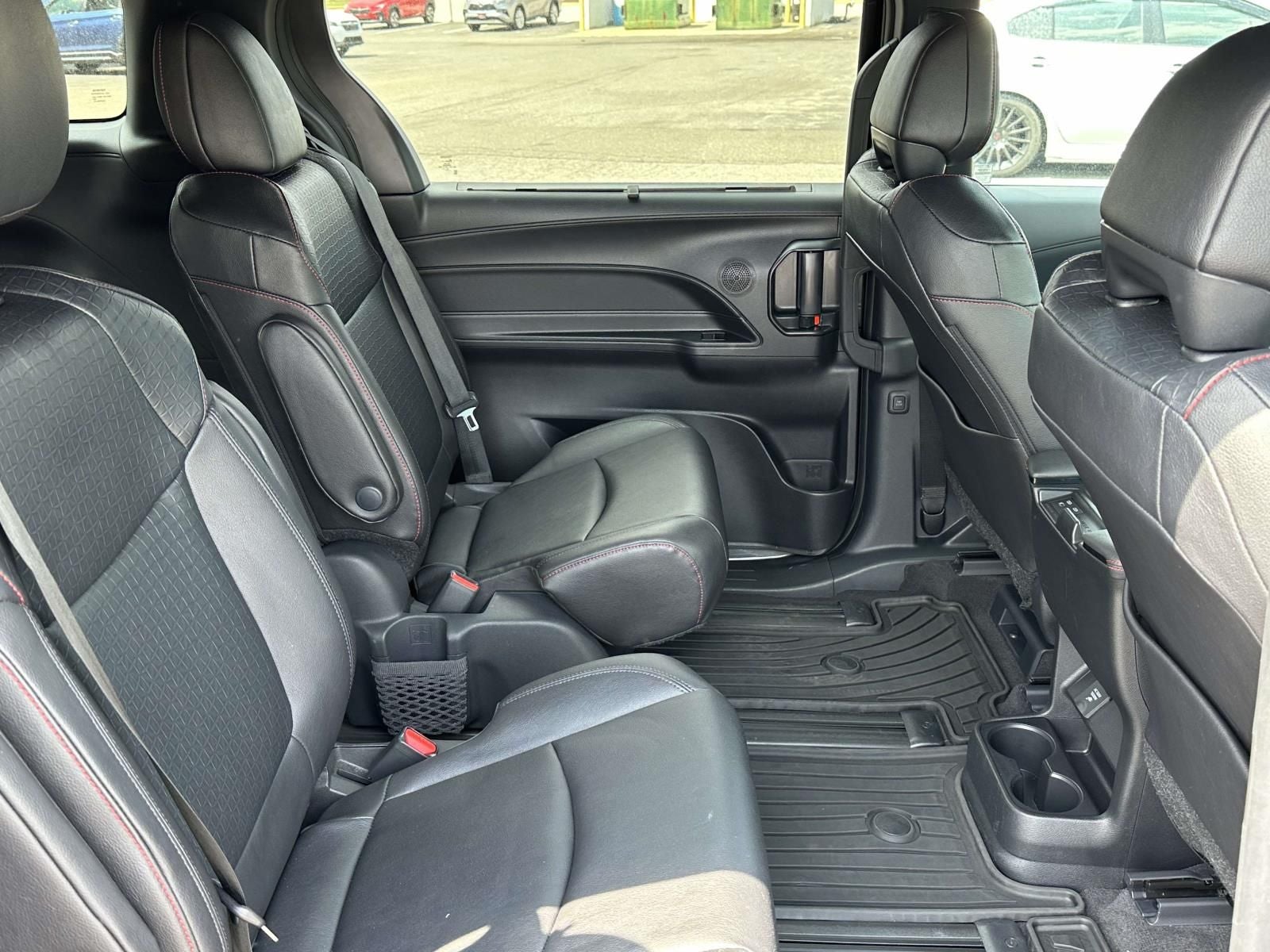 2025 Toyota Sienna XSE 7 Passenger
