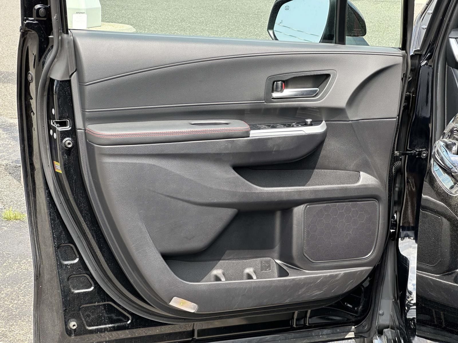 2025 Toyota Sienna XSE 7 Passenger