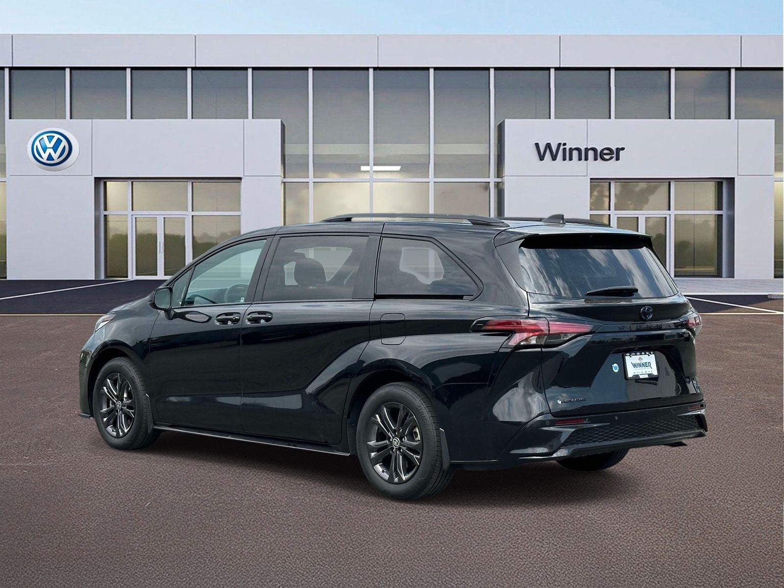 2025 Toyota Sienna XSE 7 Passenger