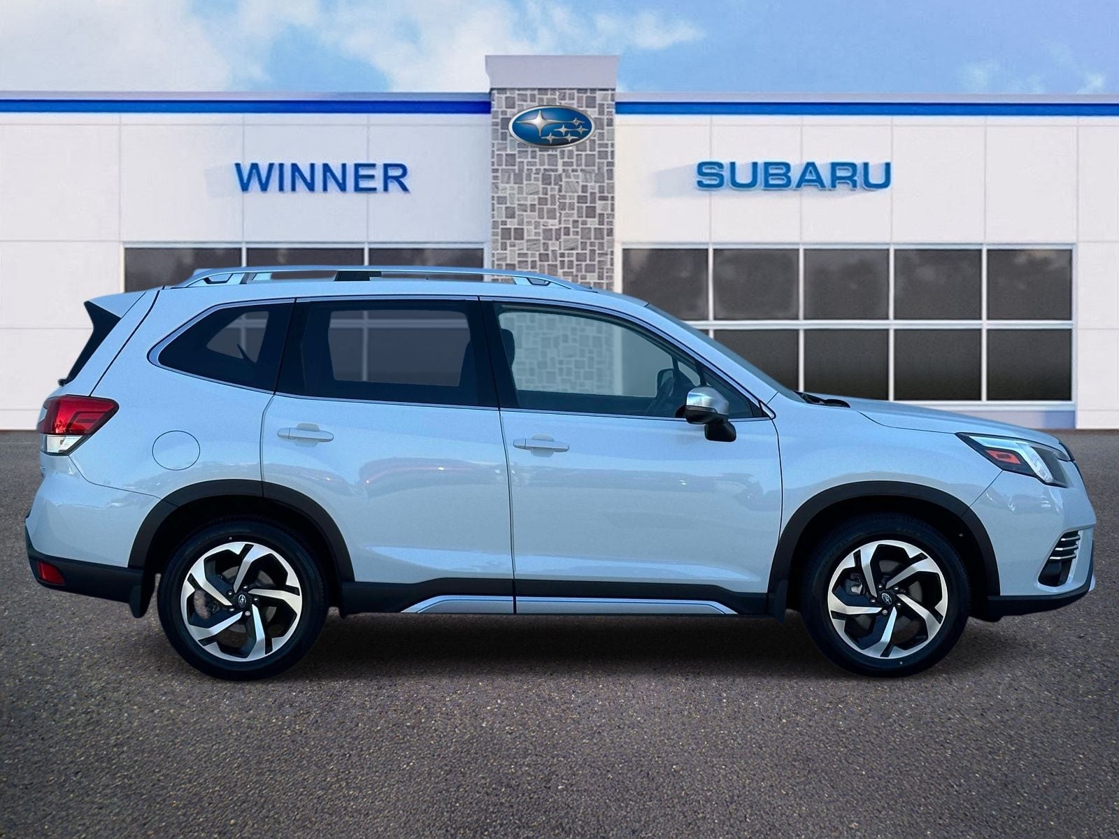 2023 Subaru Forester Touring