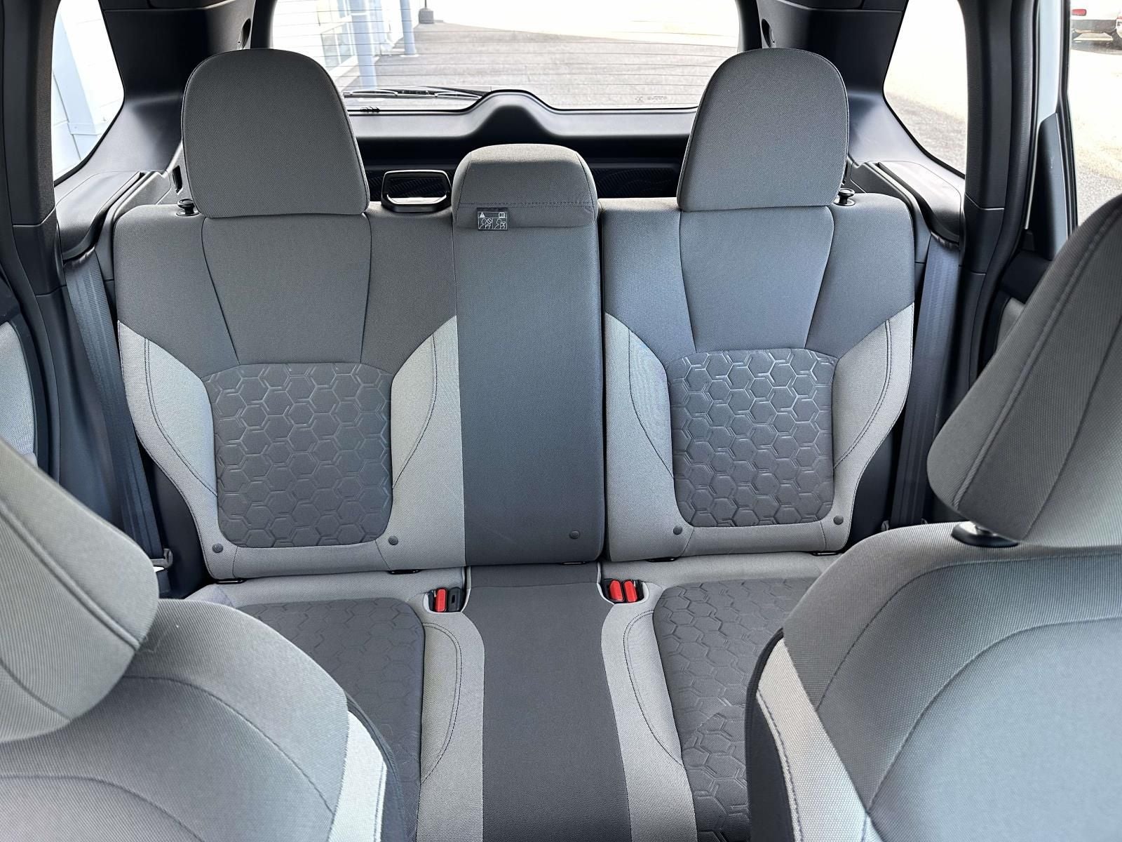 2025 Subaru Forester Base