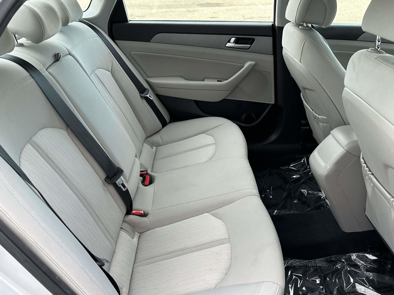 2016 Hyundai SONATA HYBRID SE