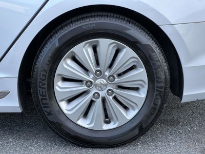 2016 Hyundai SONATA HYBRID SE