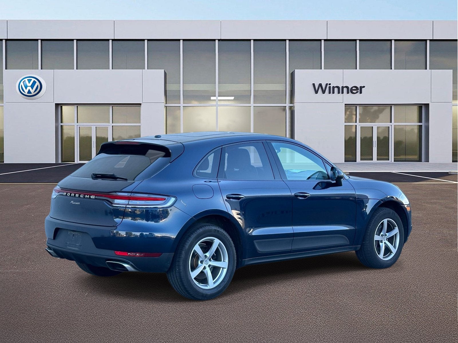 2021 Porsche Macan Base