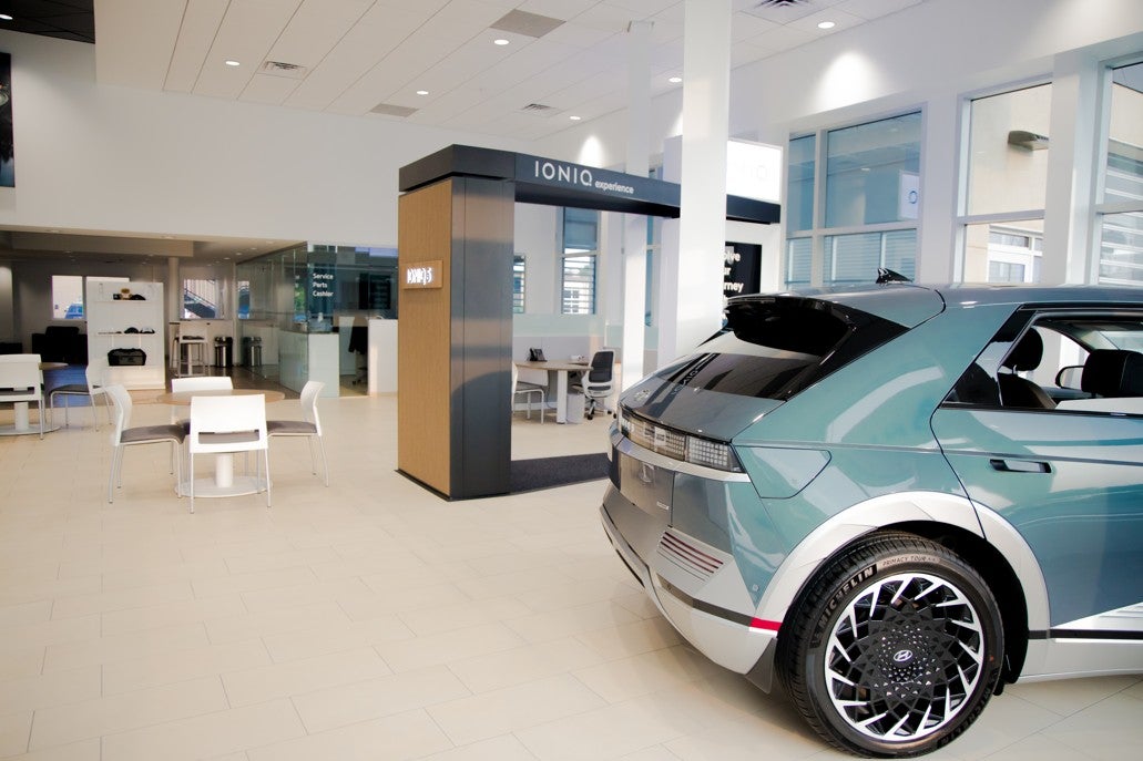 winner Hyundai showroom