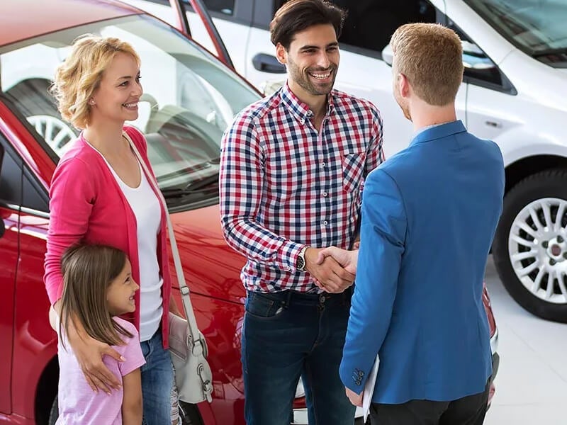 handshake-with-customer